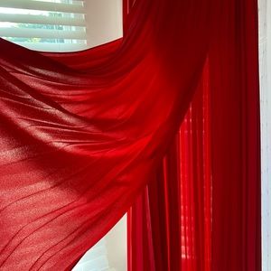 BCBG MaxAzria, Berry Red Pleated skirt with multiple slits. Size Large